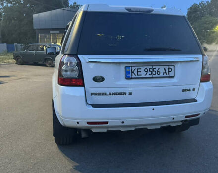 Белый Ленд Ровер Фрилендер, объемом двигателя 2.18 л и пробегом 198 тыс. км за 12600 $, фото 2 на Automoto.ua