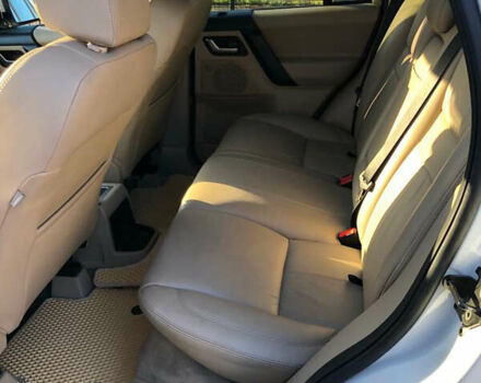 Белый Ленд Ровер Фрилендер, объемом двигателя 3.2 л и пробегом 165 тыс. км за 13700 $, фото 4 на Automoto.ua