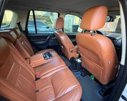 Белый Ленд Ровер Фрилендер, объемом двигателя 0 л и пробегом 175 тыс. км за 11999 $, фото 9 на Automoto.ua