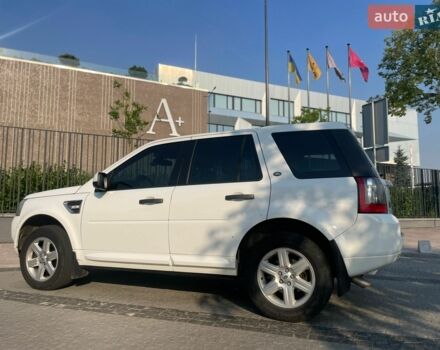 Білий Ленд Ровер Freelander, об'ємом двигуна 2.18 л та пробігом 350 тис. км за 11000 $, фото 16 на Automoto.ua
