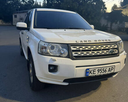 Белый Ленд Ровер Фрилендер, объемом двигателя 2.18 л и пробегом 198 тыс. км за 12600 $, фото 4 на Automoto.ua