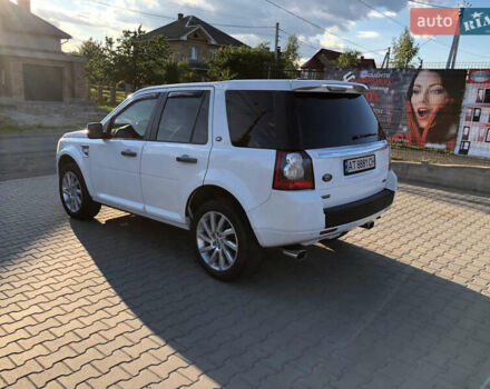 Белый Ленд Ровер Фрилендер, объемом двигателя 3.2 л и пробегом 165 тыс. км за 13700 $, фото 15 на Automoto.ua