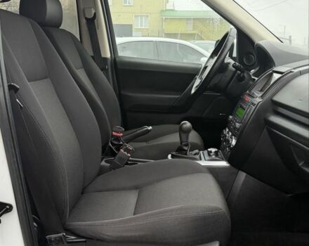 Білий Ленд Ровер Freelander, об'ємом двигуна 2.2 л та пробігом 297 тис. км за 11000 $, фото 16 на Automoto.ua