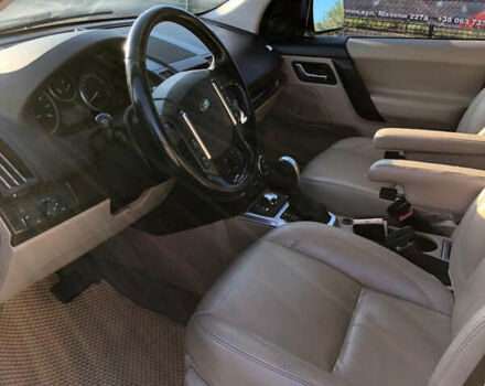 Белый Ленд Ровер Фрилендер, объемом двигателя 3.2 л и пробегом 165 тыс. км за 13700 $, фото 3 на Automoto.ua