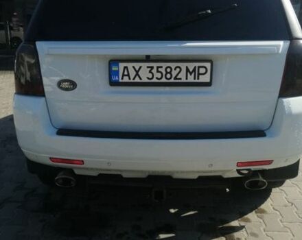 Белый Ленд Ровер Фрилендер, объемом двигателя 3.2 л и пробегом 200 тыс. км за 12500 $, фото 4 на Automoto.ua