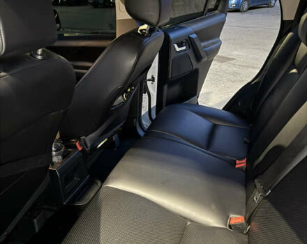 Белый Ленд Ровер Фрилендер, объемом двигателя 2.18 л и пробегом 198 тыс. км за 12600 $, фото 8 на Automoto.ua