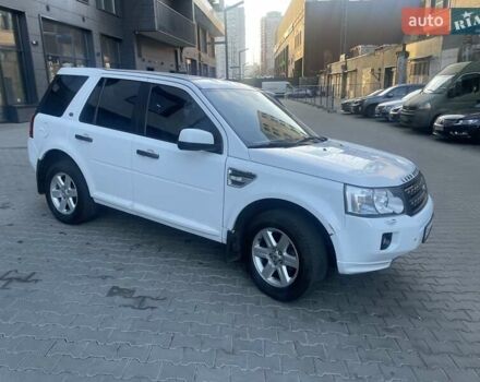 Білий Ленд Ровер Freelander, об'ємом двигуна 2.18 л та пробігом 300 тис. км за 12500 $, фото 5 на Automoto.ua