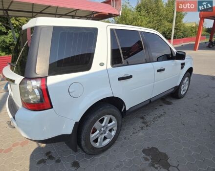 Білий Ленд Ровер Freelander, об'ємом двигуна 2.18 л та пробігом 232 тис. км за 11800 $, фото 2 на Automoto.ua