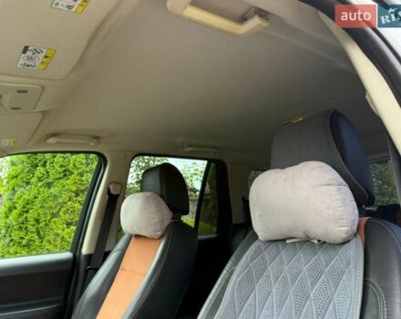 Білий Ленд Ровер Freelander, об'ємом двигуна 2.18 л та пробігом 295 тис. км за 13700 $, фото 12 на Automoto.ua