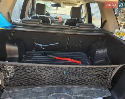 Білий Ленд Ровер Freelander, об'ємом двигуна 2.18 л та пробігом 173 тис. км за 12650 $, фото 9 на Automoto.ua