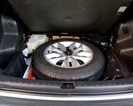Білий Ленд Ровер Freelander, об'ємом двигуна 2 л та пробігом 117 тис. км за 15700 $, фото 14 на Automoto.ua