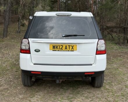 Белый Ленд Ровер Фрилендер, объемом двигателя 2.2 л и пробегом 225 тыс. км за 5000 $, фото 5 на Automoto.ua