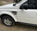 Белый Ленд Ровер Фрилендер, объемом двигателя 2.2 л и пробегом 225 тыс. км за 5000 $, фото 7 на Automoto.ua