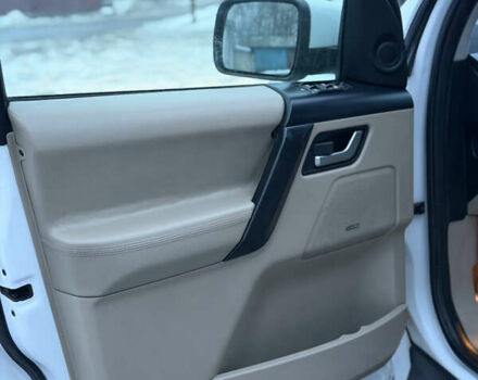 Білий Ленд Ровер Freelander, об'ємом двигуна 2.18 л та пробігом 235 тис. км за 14499 $, фото 11 на Automoto.ua