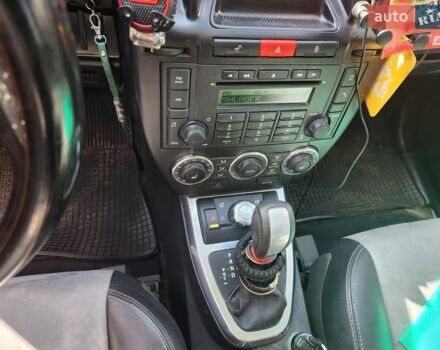 Білий Ленд Ровер Freelander, об'ємом двигуна 2.18 л та пробігом 173 тис. км за 12650 $, фото 16 на Automoto.ua