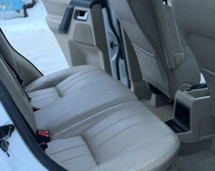 Білий Ленд Ровер Freelander, об'ємом двигуна 2.18 л та пробігом 235 тис. км за 14499 $, фото 17 на Automoto.ua