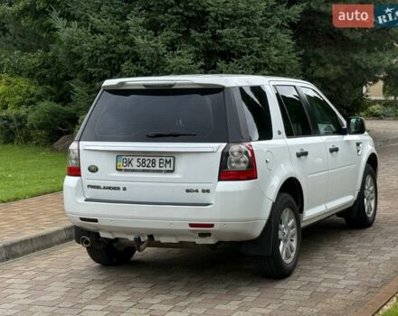 Білий Ленд Ровер Freelander, об'ємом двигуна 2.18 л та пробігом 295 тис. км за 13700 $, фото 38 на Automoto.ua