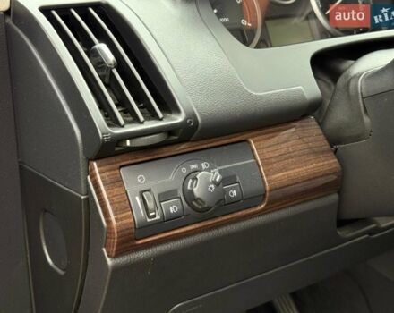 Білий Ленд Ровер Freelander, об'ємом двигуна 2.18 л та пробігом 295 тис. км за 13700 $, фото 2 на Automoto.ua