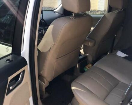 Білий Ленд Ровер Freelander, об'ємом двигуна 2 л та пробігом 250 тис. км за 14000 $, фото 6 на Automoto.ua