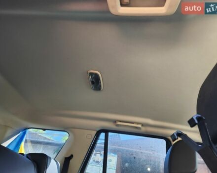 Білий Ленд Ровер Freelander, об'ємом двигуна 2.18 л та пробігом 173 тис. км за 12650 $, фото 10 на Automoto.ua