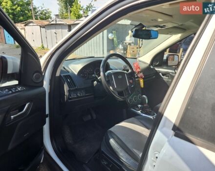 Білий Ленд Ровер Freelander, об'ємом двигуна 2.18 л та пробігом 173 тис. км за 12650 $, фото 7 на Automoto.ua