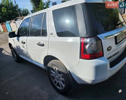 Білий Ленд Ровер Freelander, об'ємом двигуна 2.18 л та пробігом 173 тис. км за 12650 $, фото 3 на Automoto.ua
