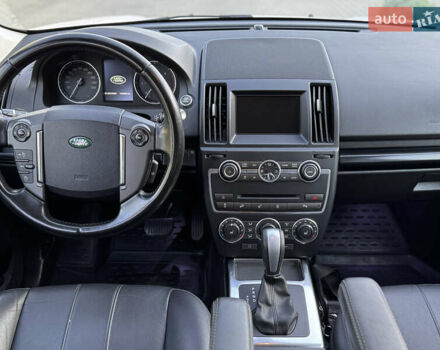 Білий Ленд Ровер Freelander, об'ємом двигуна 2.18 л та пробігом 140 тис. км за 16999 $, фото 54 на Automoto.ua