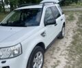 Белый Ленд Ровер Фрилендер, объемом двигателя 2.2 л и пробегом 380 тыс. км за 12450 $, фото 3 на Automoto.ua