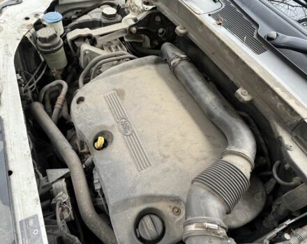 Белый Ленд Ровер Фрилендер, объемом двигателя 2.2 л и пробегом 225 тыс. км за 5000 $, фото 14 на Automoto.ua