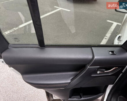 Білий Ленд Ровер Freelander, об'ємом двигуна 2 л та пробігом 115 тис. км за 15500 $, фото 11 на Automoto.ua