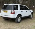Белый Ленд Ровер Фрилендер, объемом двигателя 2.2 л и пробегом 225 тыс. км за 5000 $, фото 4 на Automoto.ua