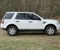 Белый Ленд Ровер Фрилендер, объемом двигателя 2.2 л и пробегом 225 тыс. км за 5000 $, фото 3 на Automoto.ua