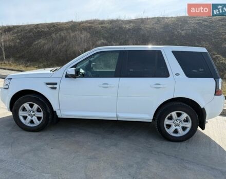 Белый Ленд Ровер Фрилендер, объемом двигателя 2.18 л и пробегом 85 тыс. км за 16500 $, фото 2 на Automoto.ua