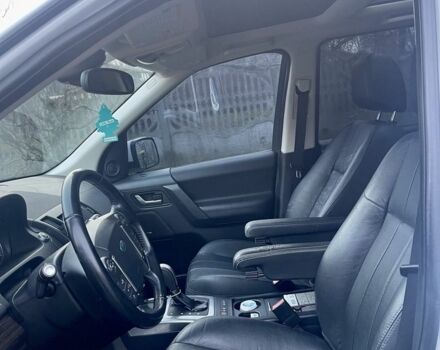 Белый Ленд Ровер Фрилендер, объемом двигателя 2 л и пробегом 200 тыс. км за 10900 $, фото 13 на Automoto.ua