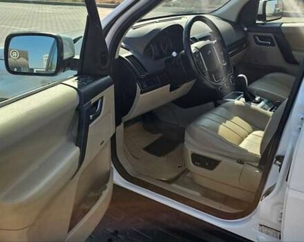 Білий Ленд Ровер Freelander, об'ємом двигуна 2 л та пробігом 222 тис. км за 13600 $, фото 12 на Automoto.ua