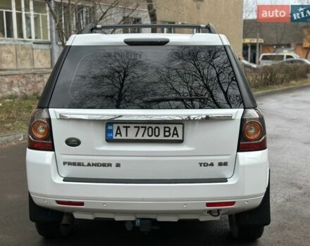 Белый Ленд Ровер Фрилендер, объемом двигателя 2.18 л и пробегом 275 тыс. км за 14200 $, фото 6 на Automoto.ua