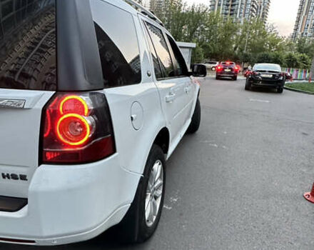 Белый Ленд Ровер Фрилендер, объемом двигателя 2.2 л и пробегом 288 тыс. км за 14000 $, фото 3 на Automoto.ua