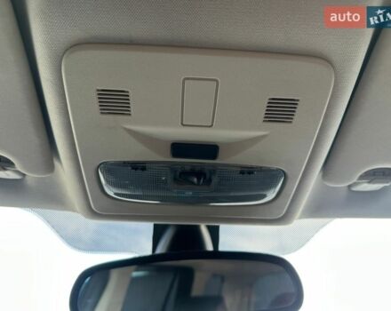 Білий Ленд Ровер Freelander, об'ємом двигуна 2.18 л та пробігом 275 тис. км за 14000 $, фото 35 на Automoto.ua