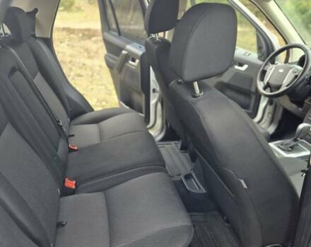 Білий Ленд Ровер Freelander, об'ємом двигуна 2.18 л та пробігом 193 тис. км за 15800 $, фото 15 на Automoto.ua