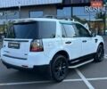 Білий Ленд Ровер Freelander, об'ємом двигуна 2.18 л та пробігом 347 тис. км за 12490 $, фото 6 на Automoto.ua