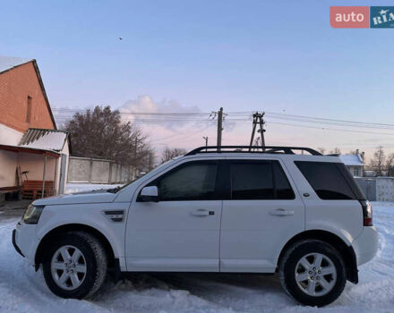 Белый Ленд Ровер Фрилендер, объемом двигателя 2.18 л и пробегом 207 тыс. км за 11500 $, фото 9 на Automoto.ua