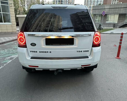 Белый Ленд Ровер Фрилендер, объемом двигателя 2.2 л и пробегом 288 тыс. км за 14000 $, фото 4 на Automoto.ua