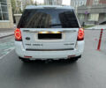 Белый Ленд Ровер Фрилендер, объемом двигателя 2.2 л и пробегом 288 тыс. км за 14000 $, фото 4 на Automoto.ua
