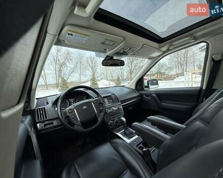 Белый Ленд Ровер Фрилендер, объемом двигателя 2 л и пробегом 212 тыс. км за 12500 $, фото 14 на Automoto.ua