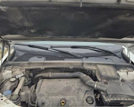 Білий Ленд Ровер Freelander, об'ємом двигуна 2.18 л та пробігом 193 тис. км за 15800 $, фото 21 на Automoto.ua