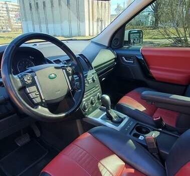 Білий Ленд Ровер Freelander, об'ємом двигуна 2 л та пробігом 122 тис. км за 14700 $, фото 9 на Automoto.ua