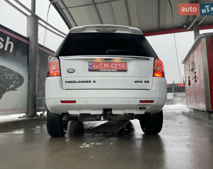 Белый Ленд Ровер Фрилендер, объемом двигателя 2.2 л и пробегом 207 тыс. км за 13950 $, фото 41 на Automoto.ua
