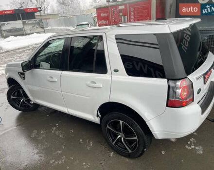 Белый Ленд Ровер Фрилендер, объемом двигателя 2.2 л и пробегом 207 тыс. км за 13950 $, фото 37 на Automoto.ua