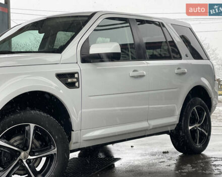 Белый Ленд Ровер Фрилендер, объемом двигателя 2.2 л и пробегом 207 тыс. км за 13950 $, фото 55 на Automoto.ua