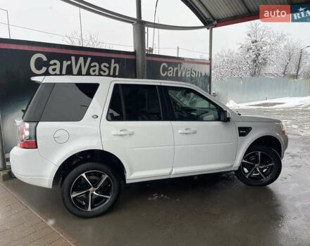 Белый Ленд Ровер Фрилендер, объемом двигателя 2.2 л и пробегом 207 тыс. км за 13950 $, фото 76 на Automoto.ua